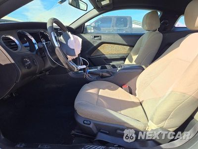 Zdjęcie 7 z 13 samochodu: 2014 FORD MUSTANG VIN:1ZVBP8AM7E5274758 - miniatura