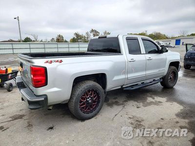 Trzecie zdjęcie samochodu z tyłu: 2018 CHEVROLET SILVERADO K1500 LT VIN:1GCVKREC9JZ367127 - miniatura