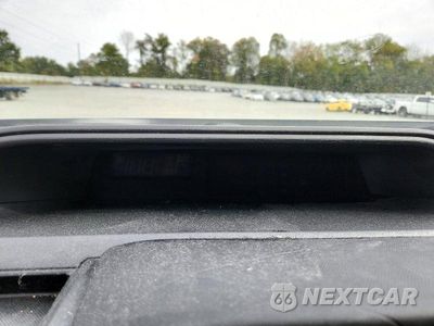 Zdjęcie 9 z 13 samochodu: 2012 TOYOTA PRIUS C ONE VIN:JTDKDTB38C1006066 - miniatura