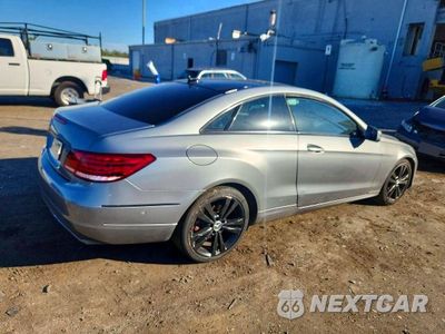 Trzecie zdjęcie samochodu z tyłu: 2014 MERCEDES-BENZ E 350 4MATIC VIN:WDDKJ8JB8EF244008 - miniatura