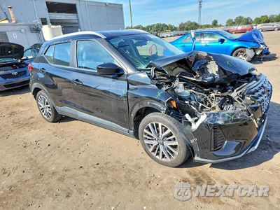 Czwarte zdjęcie samochodu z boku: 2021 NISSAN KICKS SV VIN:3N1CP5CV0ML523981 - miniatura