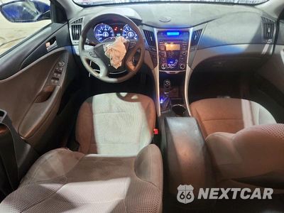 Zdjęcie 8 z 13 samochodu: 2012 HYUNDAI SONATA GLS VIN:5NPEB4ACXCH370752 - miniatura