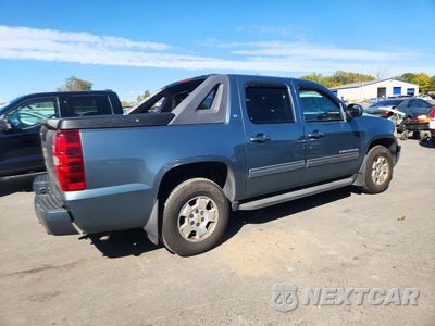 Trzecie zdjęcie samochodu z tyłu: 2010 CHEVROLET AVALANCHE LT VIN:3GNVKFE00AG129839 - miniatura
