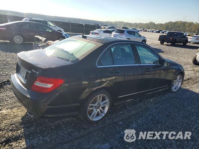 Trzecie zdjęcie samochodu z tyłu: 2014 MERCEDES-BENZ C 300 4MATIC VIN:WDDGF8AB4ER309720 - miniatura
