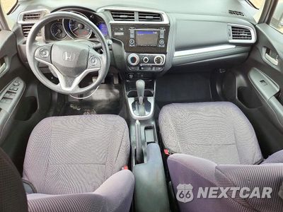 Zdjęcie 8 z 13 samochodu: 2016 HONDA FIT LX VIN:JHMGK5H52GS008622 - miniatura