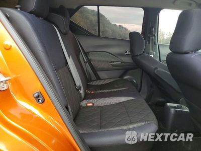 Zdjęcie 11 z 13 samochodu: 2018 NISSAN KICKS SV VIN:3N1CP5CU2JL508465 - miniatura