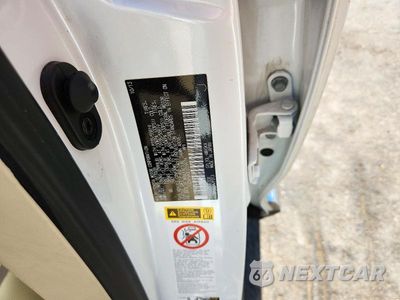 Zdjęcie 13 z 13 samochodu: 2014 LEXUS RX 450H VIN:JTJZB1BA0E2009979 - miniatura