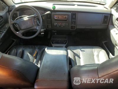 Zdjęcie 8 z 12 samochodu: 2003 DODGE DAKOTA QUAD SPORT VIN:1D7HL38Z13S184586 - miniatura