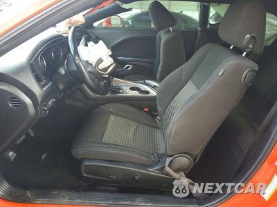 Zdjęcie 7 z 12 samochodu: 2021 DODGE CHALLENGER SXT VIN:2C3CDZAG6MH564288 - miniatura