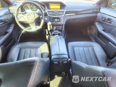 Zdjęcie 8 z 12 samochodu: 2010 MERCEDES-BENZ E 550 VIN:WDDHF7CBXAA211005 - miniatura