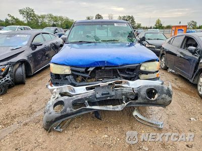 Piąte zdjęcie samochodu w środku: 2004 GMC NEW SIERRA C1500 VIN:1GTEC14T04Z161635 - miniatura
