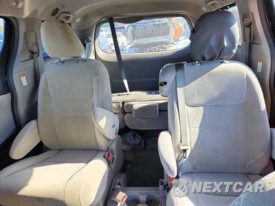 Zdjęcie 10 z 13 samochodu: 2015 TOYOTA SIENNA LE VIN:5TDKK3DC6FS600018 - miniatura