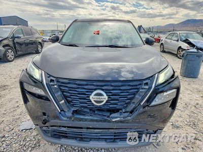 Piąte zdjęcie samochodu w środku: 2021 NISSAN ROGUE SV VIN:5N1AT3BB4MC792164 - miniatura