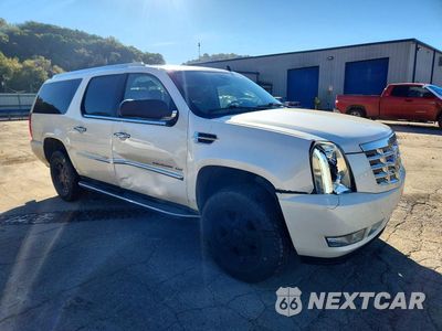 Czwarte zdjęcie samochodu z boku: 2013 CADILLAC ESCALADE ESV LUXURY VIN:1GYS4HEF9DR374787 - miniatura