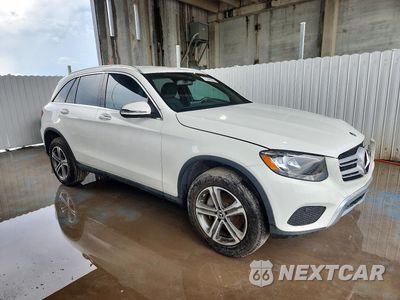 Czwarte zdjęcie samochodu z boku: 2019 MERCEDES-BENZ GLC 300 VIN:WDC0G4JB1KV181354 - miniatura