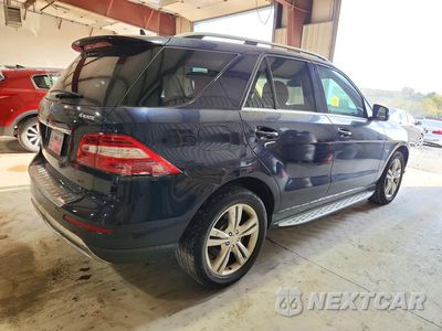 Trzecie zdjęcie samochodu z tyłu: 2012 MERCEDES-BENZ ML 350 4MATIC VIN:4JGDA5HBXCA014869 - miniatura