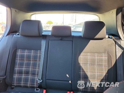 Zdjęcie 10 z 13 samochodu: 2012 VOLKSWAGEN GTI VIN:WVWGV7AJ9CW020037 - miniatura