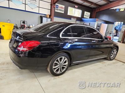 Trzecie zdjęcie samochodu z tyłu: 2017 MERCEDES-BENZ C 300 4MATIC VIN:55SWF4KB1HU211959 - miniatura