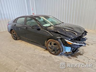 Czwarte zdjęcie samochodu z boku: 2026 HYUNDAI ELANTRA SEL SPORT VIN:KMHLM4DG5TU235857 - miniatura