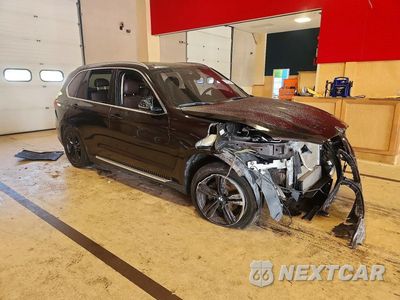 Czwarte zdjęcie samochodu z boku: 2016 BMW X5 XDRIVE35I VIN:5UXKR0C58G0P34884 - miniatura