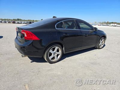 Trzecie zdjęcie samochodu z tyłu: 2012 VOLVO S60 T5 VIN:YV1622FS6C2123412 - miniatura