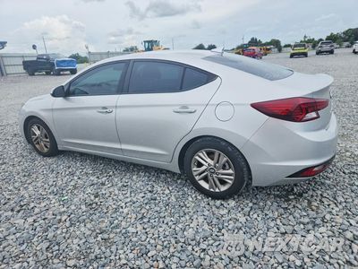 Drugie zdjęcie samochodu z przodu: 2019 HYUNDAI ELANTRA VALUE EDITION VIN:5NPD84LF7KH456522 - miniatura