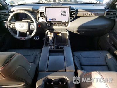 Zdjęcie 8 z 12 samochodu: 2024 TOYOTA TUNDRA TRD PRO HV VIN:5TFPC5DB9RX084709 - miniatura
