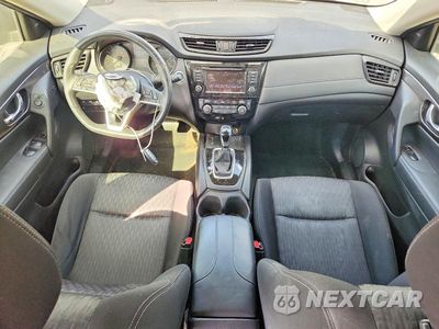 Zdjęcie 8 z 14 samochodu: 2019 NISSAN ROGUE SV VIN:JN8AT2MT1KW265137 - miniatura