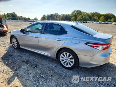 Drugie zdjęcie samochodu z przodu: 2020 TOYOTA CAMRY LE VIN:4T1C11AK1LU303846 - miniatura