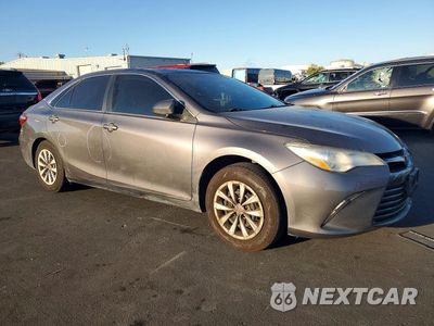 Czwarte zdjęcie samochodu z boku: 2016 TOYOTA CAMRY LE VIN:4T4BF1FK1GR572611 - miniatura
