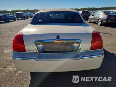 Zdjęcie 6 z 12 samochodu: 2007 LINCOLN TOWN CAR SIGNATURE VIN:1LNHM81WX7Y624209 - miniatura