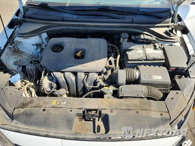 Zdjęcie 11 z 12 samochodu: 2019 HYUNDAI ELANTRA SE VIN:5NPD74LF6KH455834 - miniatura