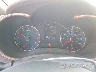 Zdjęcie 9 z 12 samochodu: 2016 KIA FORTE LX VIN:KNAFX4A68G5500787 - miniatura