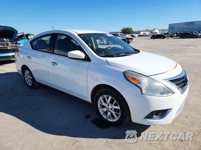 Czwarte zdjęcie samochodu z boku: 2018 NISSAN VERSA SV VIN:3N1CN7AP5JL804885 - miniatura