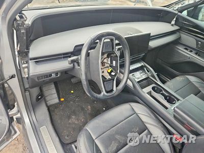 Zdjęcie 8 z 12 samochodu: 2024 LINCOLN NAUTILUS PREMIERE VIN:5LMPJ8JA0RJ824503 - miniatura