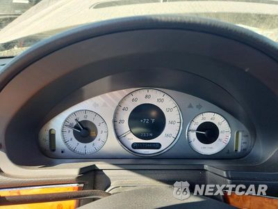 Zdjęcie 9 z 12 samochodu: 2006 MERCEDES-BENZ E 350 VIN:WDBUF56J16A857166 - miniatura
