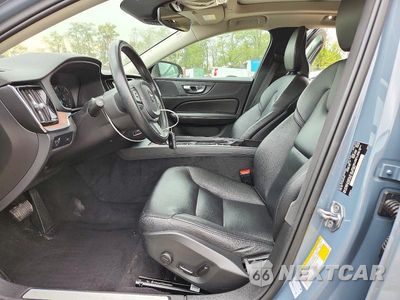 Zdjęcie 7 z 13 samochodu: 2022 VOLVO S60 B5 MOMENTUM VIN:7JRL12FZ2NG154169 - miniatura