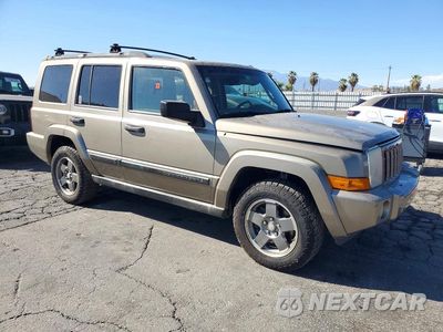 Czwarte zdjęcie samochodu z boku: 2006 JEEP COMMANDER VIN:1J8HH48N56C212721 - miniatura