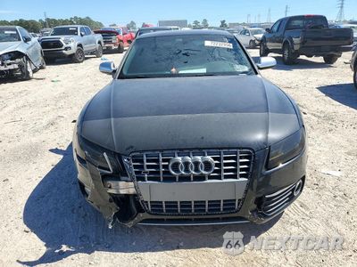 Piąte zdjęcie samochodu w środku: 2011 AUDI S5 PREMIUM PLUS VIN:WAUCVAFR2BA048071 - miniatura