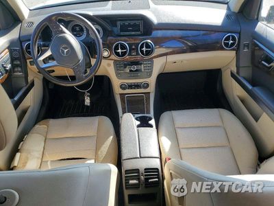 Zdjęcie 8 z 12 samochodu: 2015 MERCEDES-BENZ GLK 350 VIN:WDCGG5HBXFG380262 - miniatura