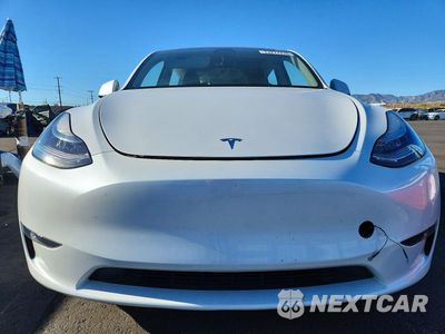 Piąte zdjęcie samochodu w środku: 2023 TESLA MODEL Y VIN:7SAYGDEE6PA093399 - miniatura