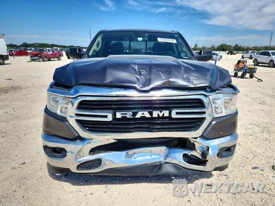 Piąte zdjęcie samochodu w środku: 2019 RAM 1500 BIG HORN/LONE STAR VIN:1C6RREBT9KN891713 - miniatura