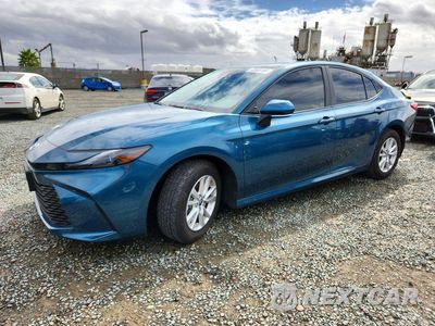 2025 TOYOTA CAMRY LE 4T1DAACK2SU089045 - główne zdjęcie licytacji z USA - miniatura