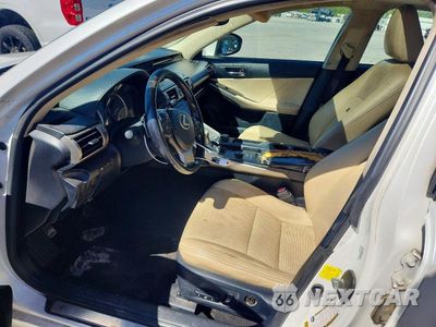 Zdjęcie 7 z 12 samochodu: 2016 LEXUS IS 300 VIN:JTHCM1D26G5005444 - miniatura
