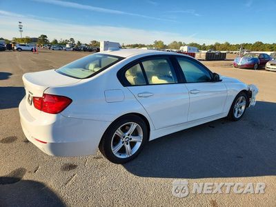 Trzecie zdjęcie samochodu z tyłu: 2013 BMW 328 XI SULEV VIN:WBA3B5G50DNS01280 - miniatura