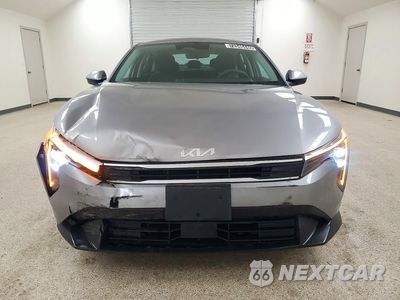 Piąte zdjęcie samochodu w środku: 2026 KIA K4 LXS VIN:3KPFT4DE4TE287286 - miniatura