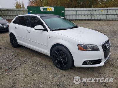 Czwarte zdjęcie samochodu z boku: 2013 AUDI A3 PREMIUM PLUS VIN:WAUMFAFM5DA031399 - miniatura