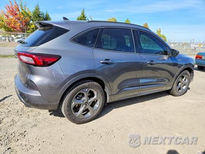 Trzecie zdjęcie samochodu z tyłu: 2023 FORD ESCAPE ST LINE VIN:1FMCU0MNXPUA91056 - miniatura