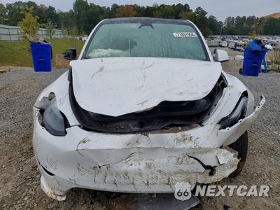 Piąte zdjęcie samochodu w środku: 2025 TESLA MODEL Y VIN:7SAYGDEE1SA337081 - miniatura