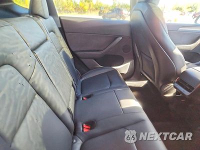 Zdjęcie 10 z 13 samochodu: 2023 TESLA MODEL Y VIN:7SAYGDEE9PA178804 - miniatura